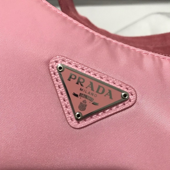 SOLD Brand New Prada Re Edition 2000 - Picture 8 of 8